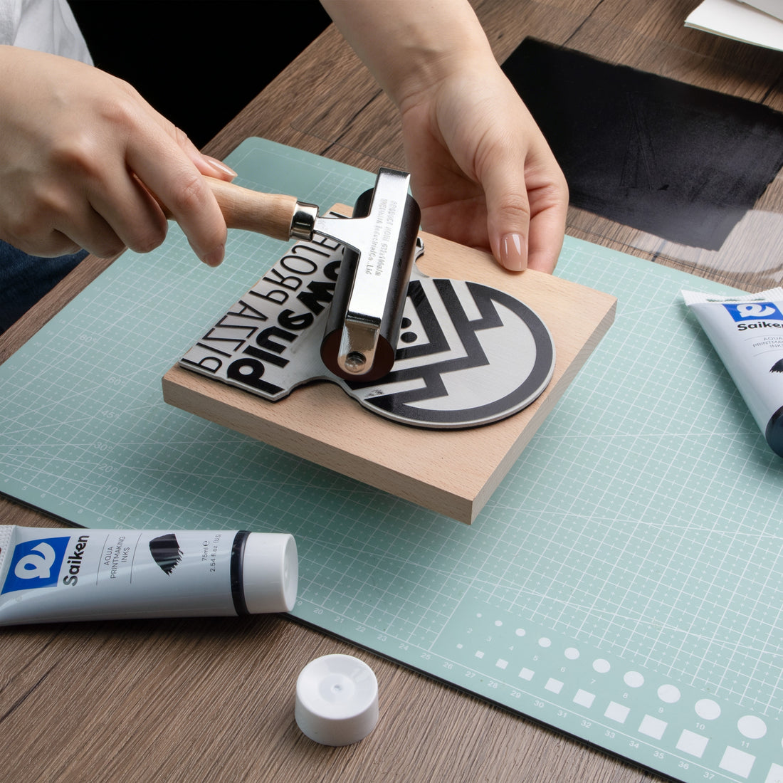 Brayer Roller Kit for Large Rubber Stamps2